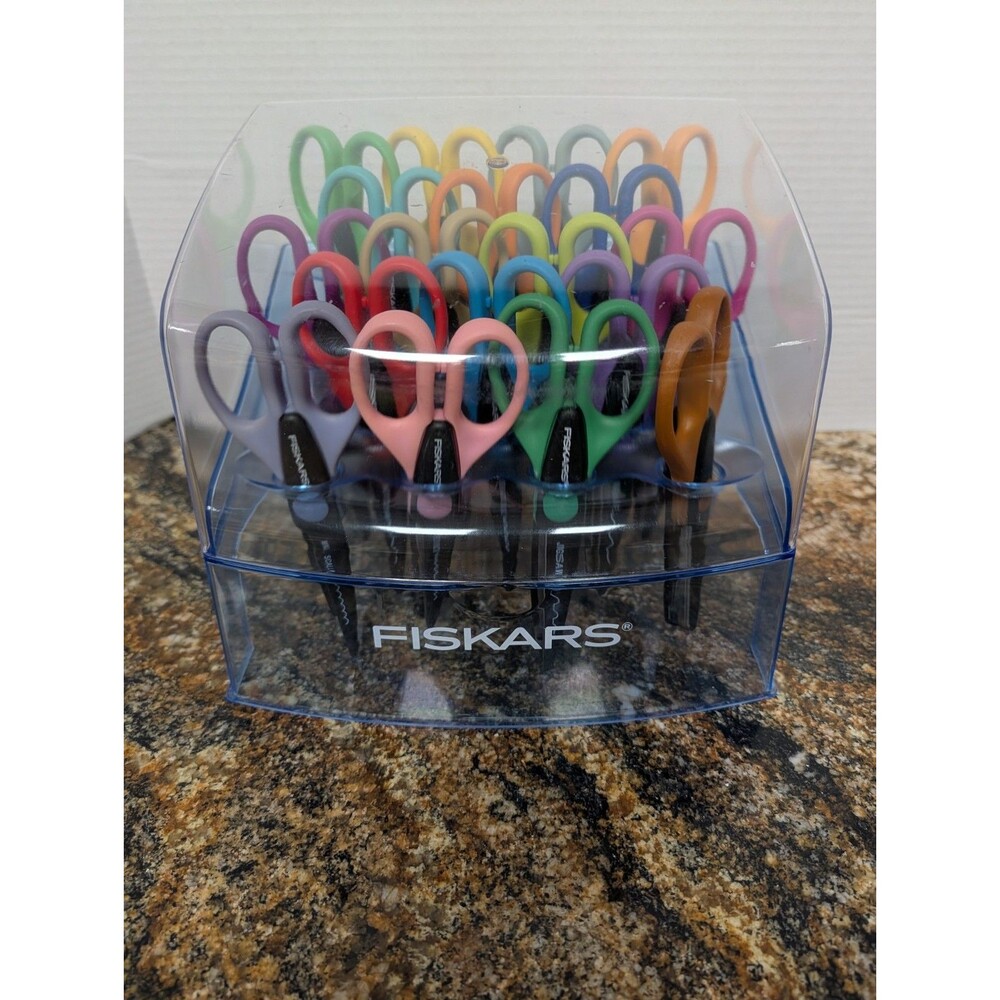 FISKARS Paper Edger Scissors,Set of 18 Patterns,Cutting Craft in Plastic Storage